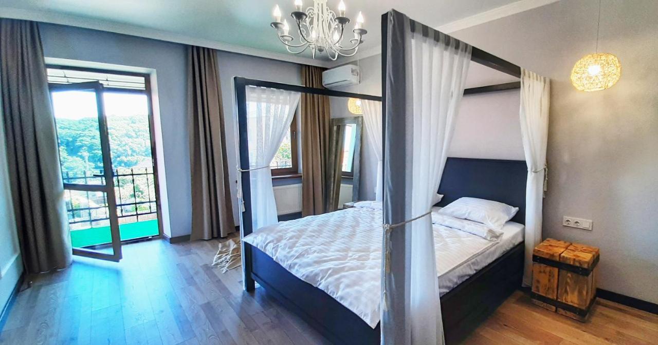 Гетьманські Палати , Старе Місто, 2 Спальні, Балкон-Тераса , 85 М Кв Kamianets-Podilskyi Luaran gambar