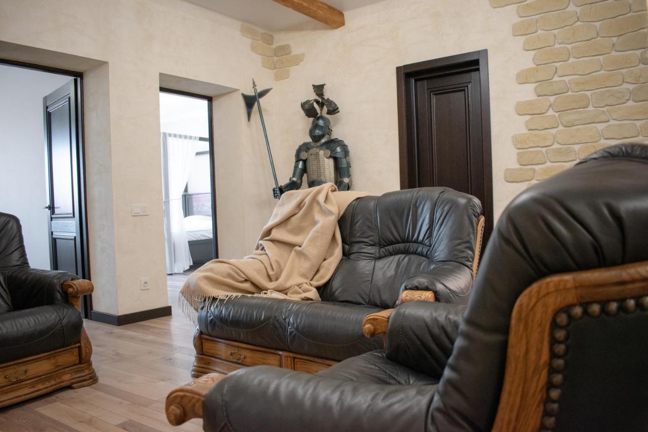 Гетьманські Палати , Старе Місто, 2 Спальні, Балкон-Тераса , 85 М Кв Kamianets-Podilskyi Luaran gambar