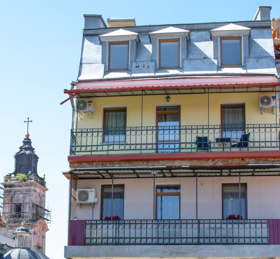Гетьманські Палати , Старе Місто, 2 Спальні, Балкон-Тераса , 85 М Кв Kamianets-Podilskyi Luaran gambar